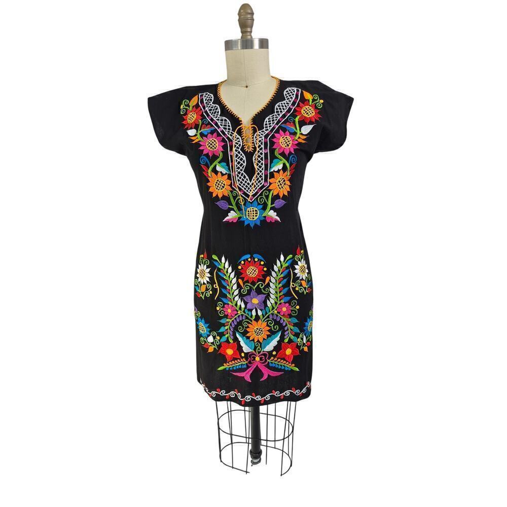 Embroidered black cotton Festival shift dress colorful floral Sz. Med